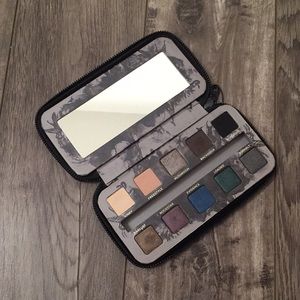 Urban Decay Smoked Palette